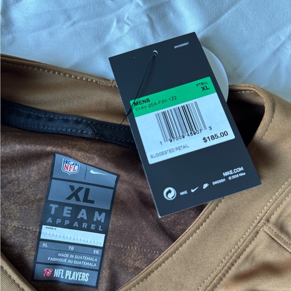 Tampa Bay Buccaneers Tom Brady Nike Salute To Service NFL Limited Jersey - Picture 8 of 10